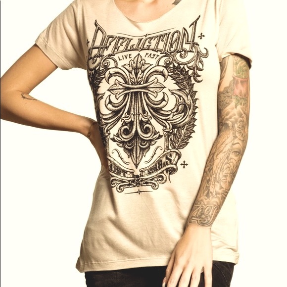 Affliction Tops - EUC Affliction Brand “Crystal Canyon” Sand Color SS Tee